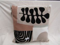 | 1X | MADE.COM COTTON CUSHION | PLEASE SEE IMAGE FOR DESIGN | DECENT CONDITION & UNPACKAGED |