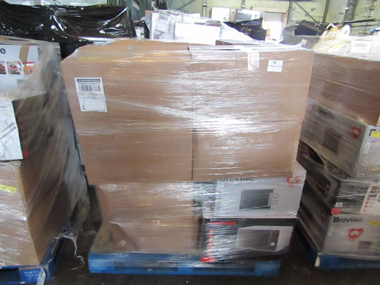 New Delivery of Pallets of Customer return Electricals, Vacuums. Airbeds, Microwaves and more from a Large online Retailer
