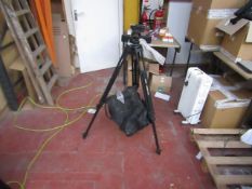1X Davis and Sanford Pro vista 7518 B Camera tripod with carry bag, unchecked for all pieces but