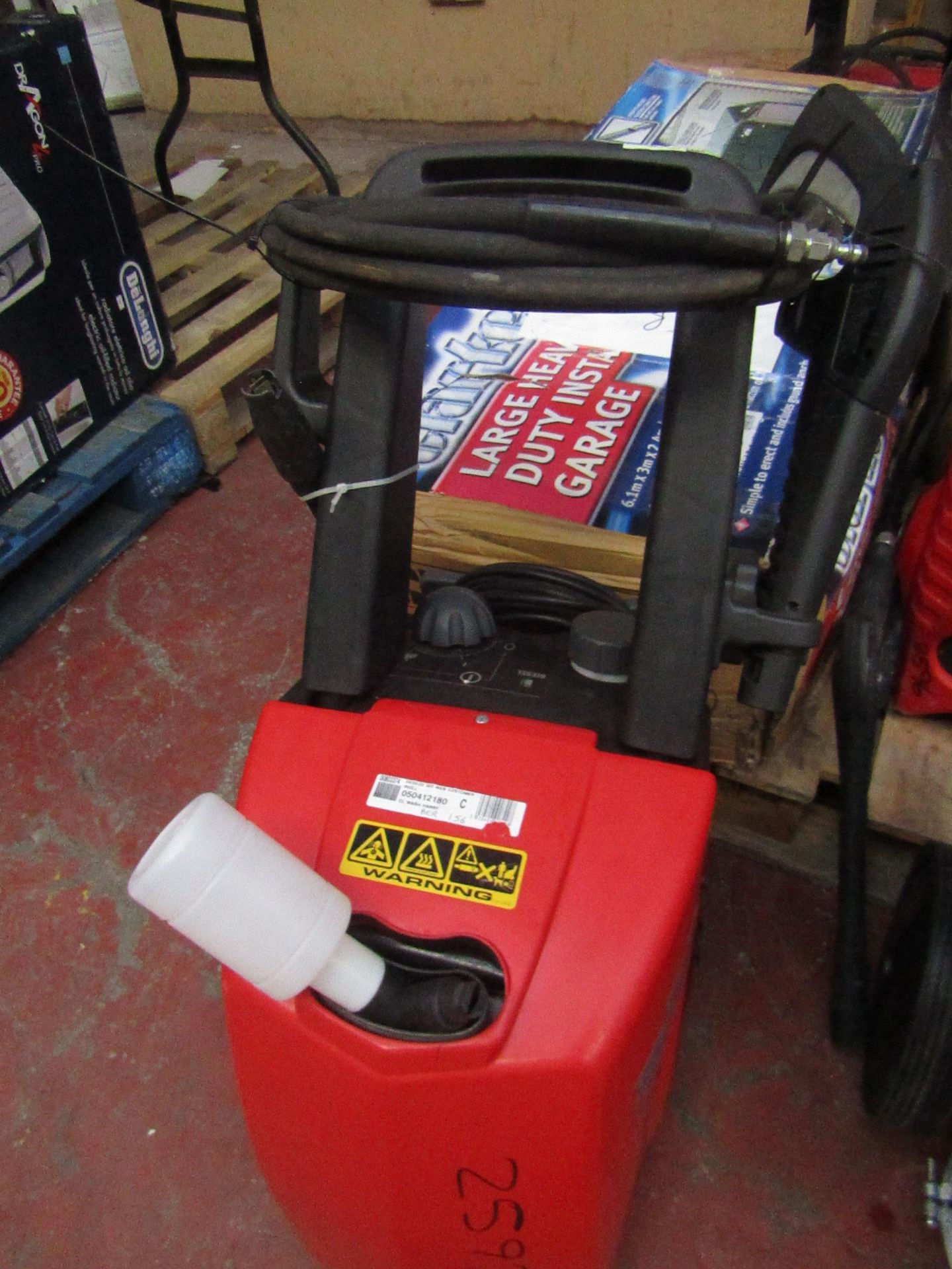 1x CL WASH HARRY 230V 2 2597 This lot is a Machine Mart product which is raw and completely