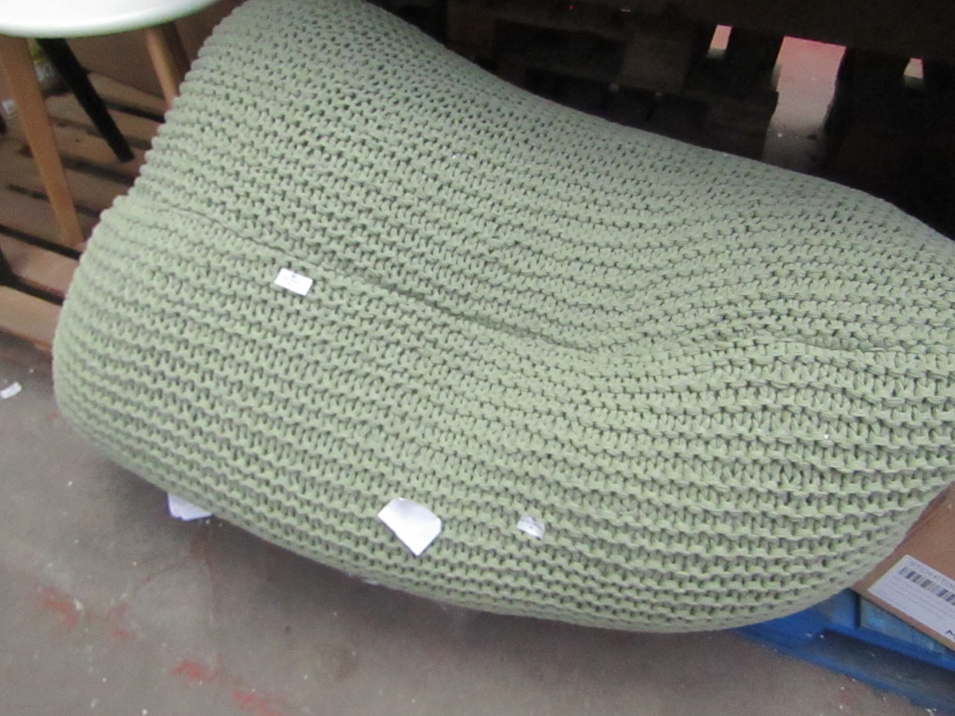 1 x Made.com Andra Large Chunky Knit Bean Bag Green RRP £149 SKU MAD-OTOARA004GRY-UK TOTAL RRP £