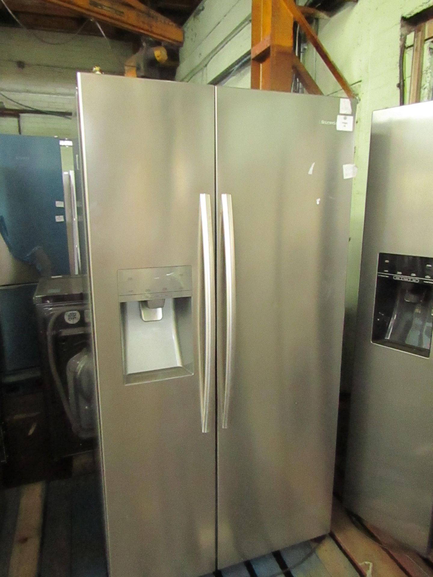 Hisense American fridge freezer, tested working.