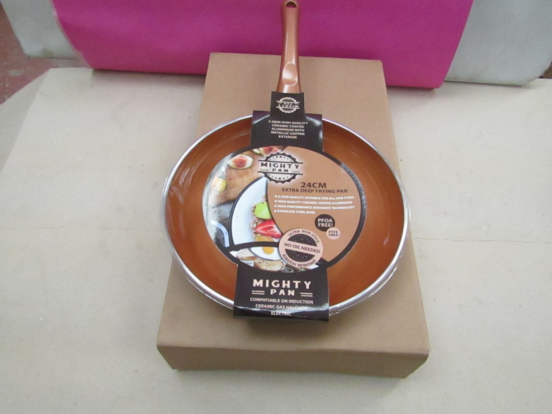 Mighty Pan - Extra Deep Non-Stick Scratch Resistant ( 24cm ) Frying Pan - New & Boxed.