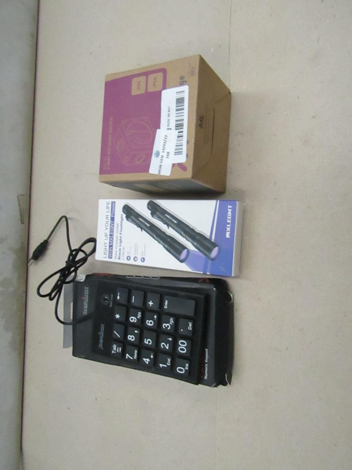 1x MXLEGNT - Black UV Flash Light - Unchecked & Boxed. 1x Perixx - 202 Numeric Keypad - Tested