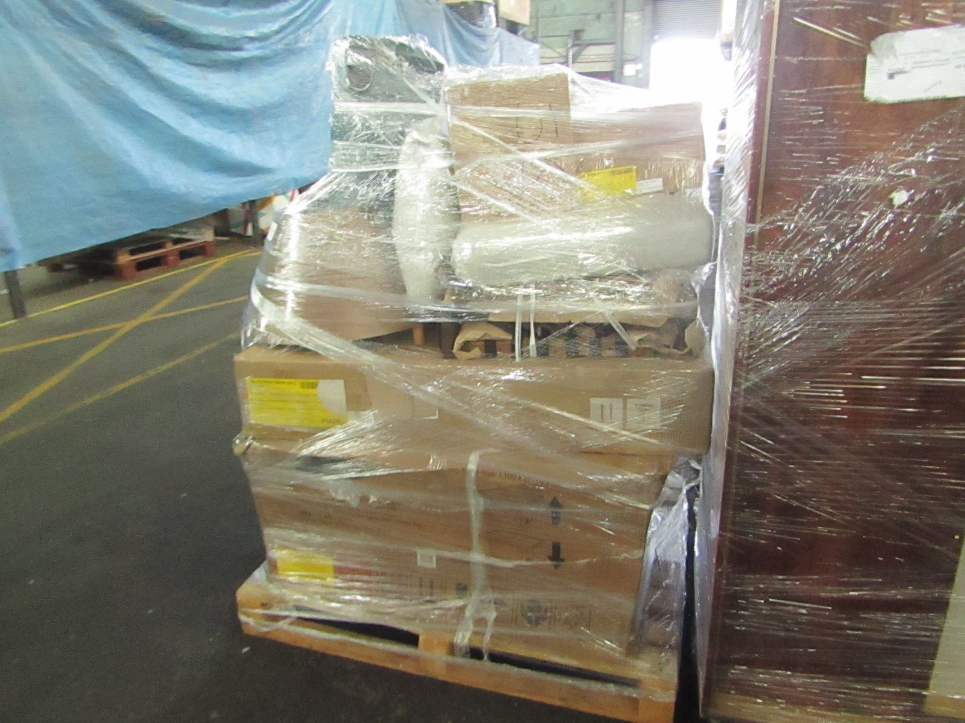 | 1X | PALLET OF FAULTY / MISSING PARTS / DAMAGED CUSTOMER RETURNS FROM MADE.COM UNMANIFESTED |