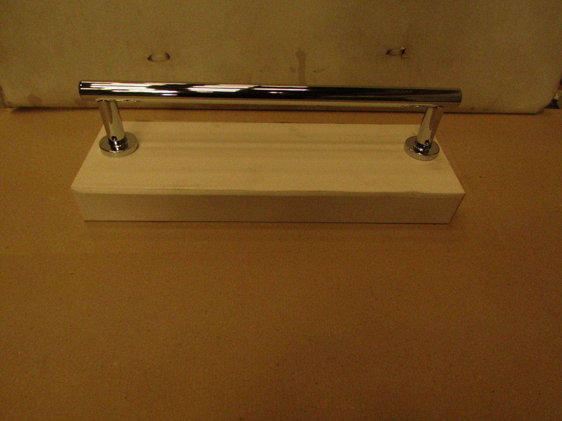 Cosmic - Architech Chrome Towel Rack ( 8.5x4.5x41.5 cm ) - New & Boxed. - Image 2 of 2