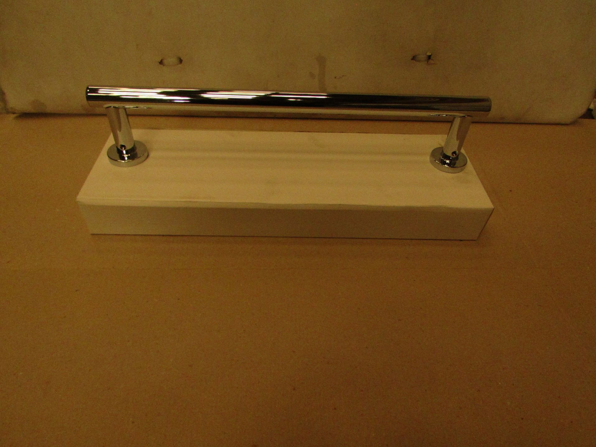 Cosmic - Architech Chrome Towel Rack ( 8.5x4.5x41.5 cm ) - New & Boxed. - Image 2 of 2