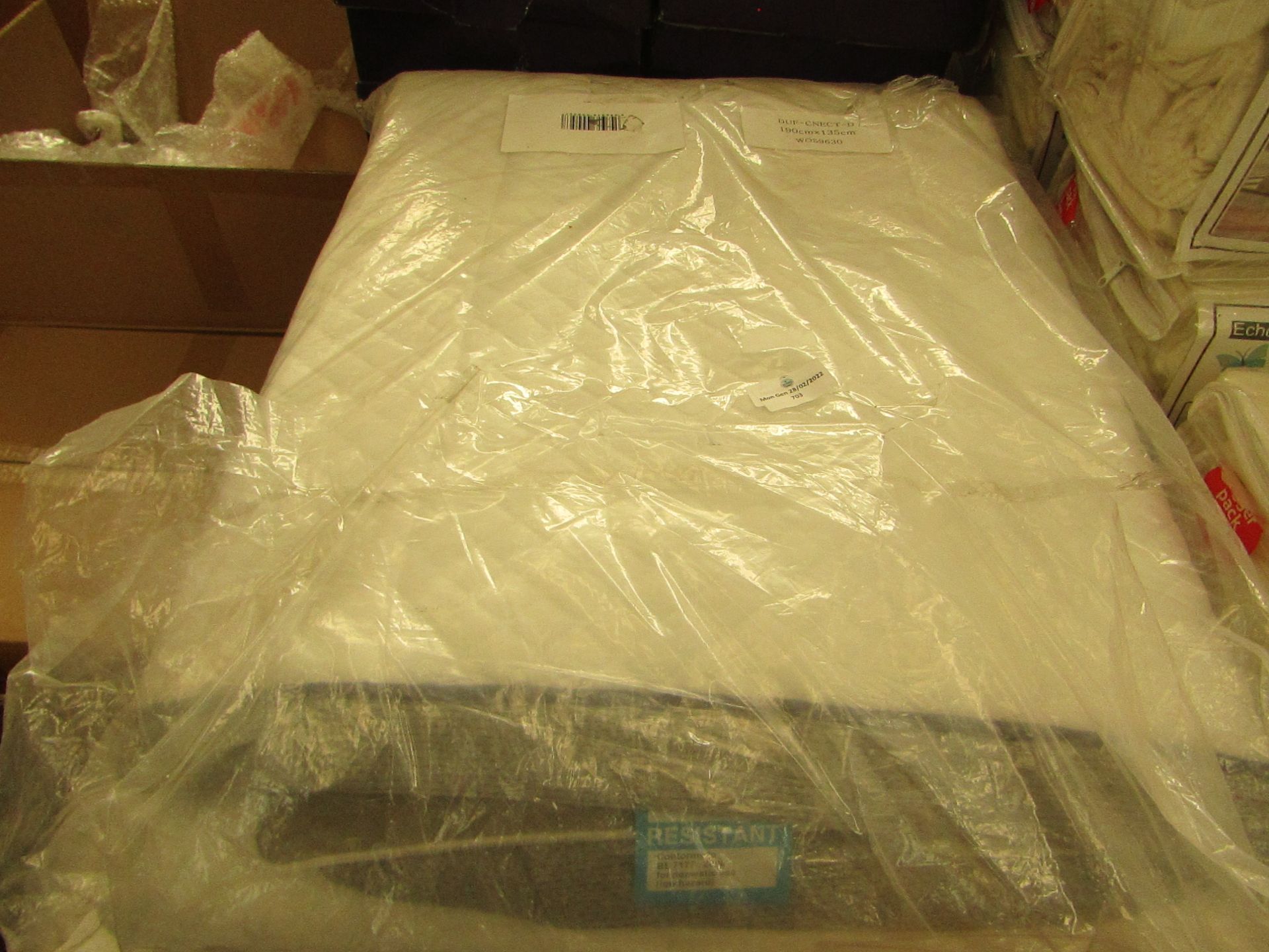 Nectar - Mattress Protector ( 190x135cm ) - Used Condition, Non Original Packaging.
