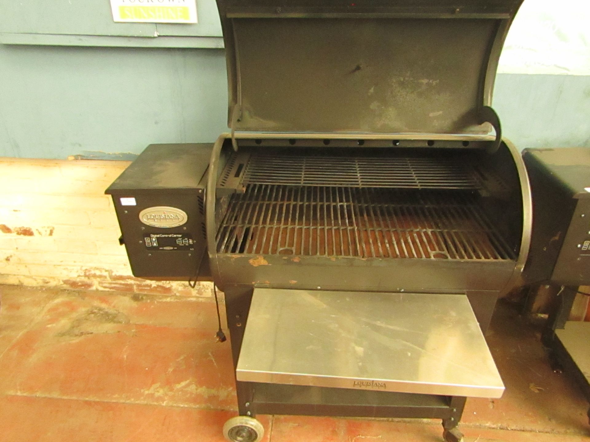 LOUISANA GRILLS WOODFIRE BBQS | IN USED CONDITION, VIEWING IS RECOMMENDED | RRP £699.99 EACH