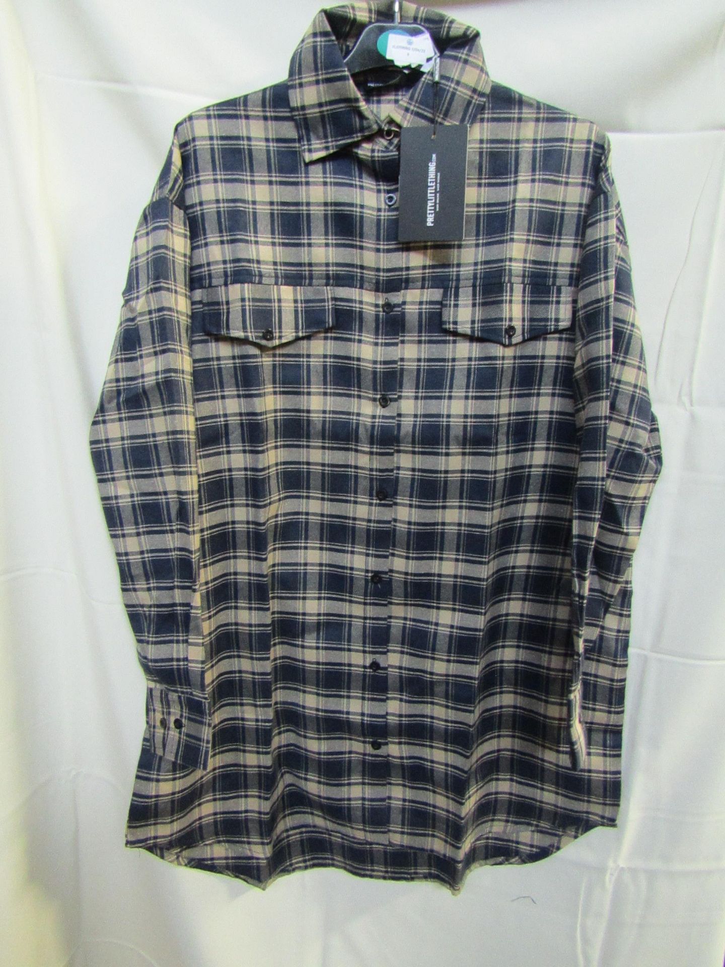 Pretty Little Things Checked Boyfrienmd shirt, size 8, Sample