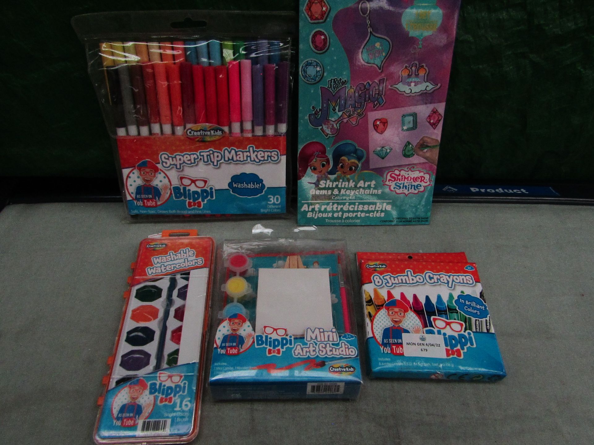 1x Creative Kids - 8 Jumbo Crayons - Unused & Boxed. 1x Creative Kids - Blippi Mini Art Studio -