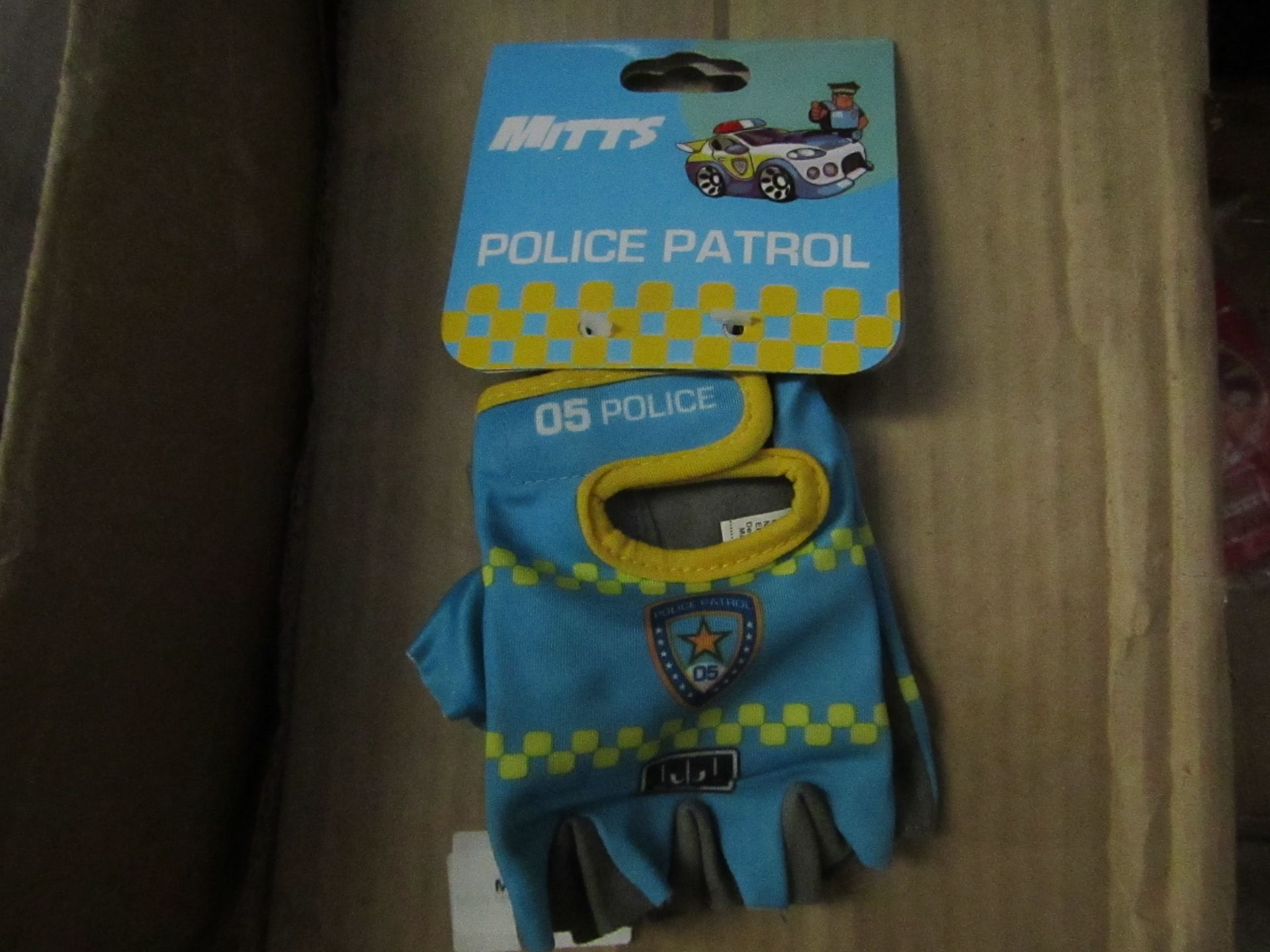 5x Packs Containing Police Patrol - Childrens Hand Mitts ( Fingerless ) - ( 8 Sets Per Pack ) -