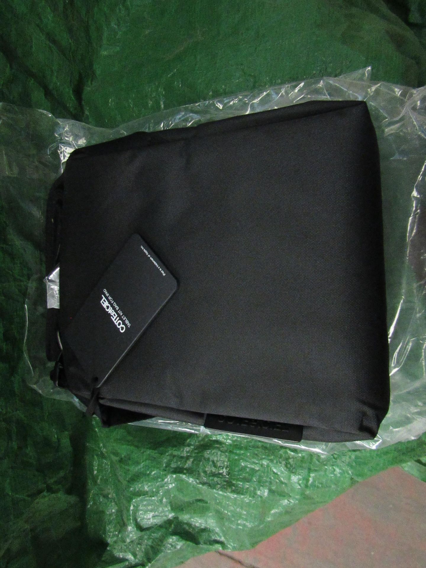 2x Coteetciel - Tablet Kit Bag ( Suitable For Ipad ) - New & Packaged.