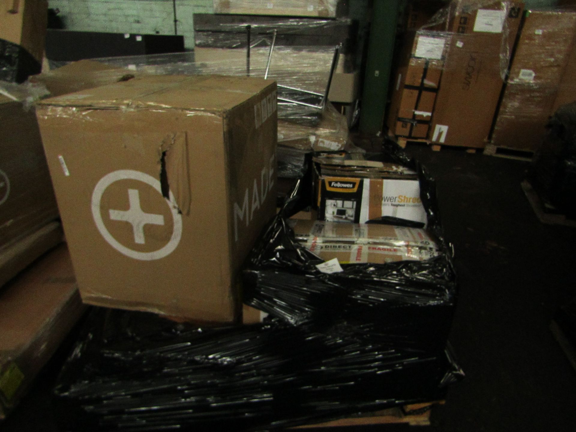 | 1X | PALLET OF FAULTY / MISSING PARTS / DAMAGED CUSTOMER RETURNS FROM MADE.COM UNMANIFESTED |