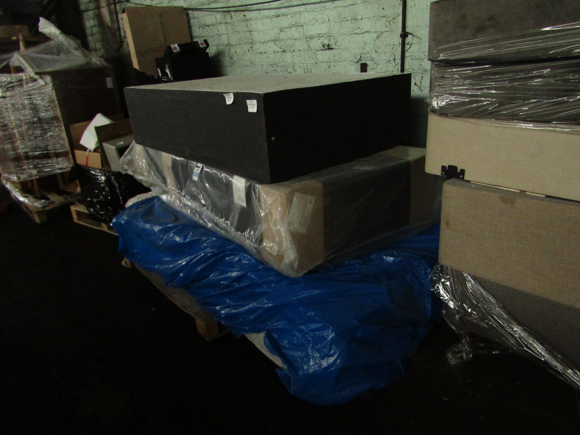 | 1X | PALLET OF FAULTY / MISSING PARTS / DAMAGED CUSTOMER RETURNS FROM CARPET RIGHT BEDS