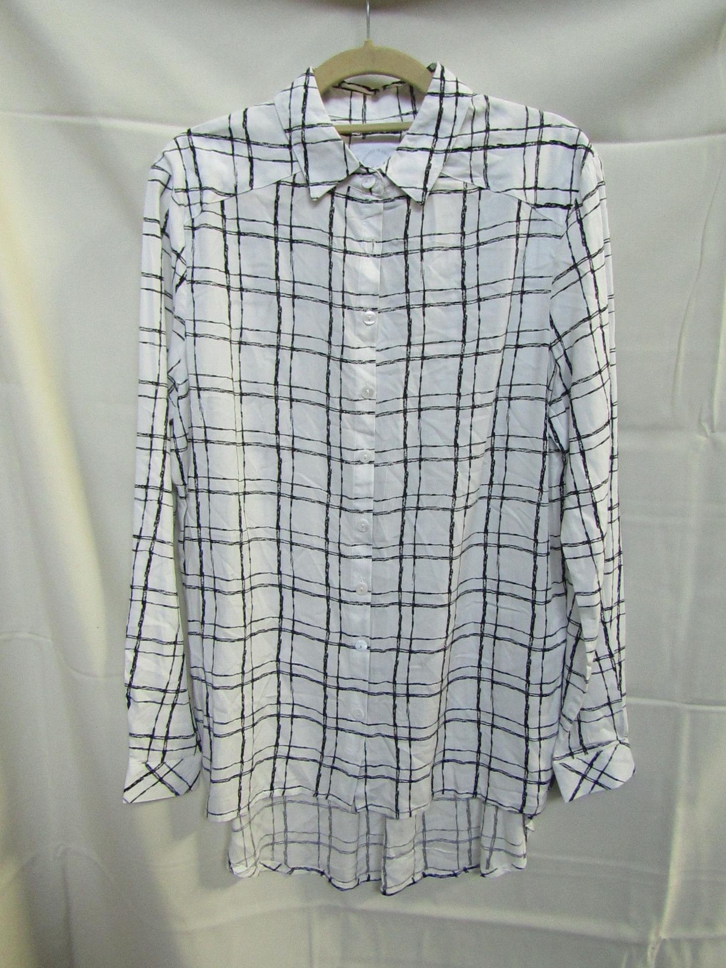 Bellfield ladies Shirt, Size 12, Sample