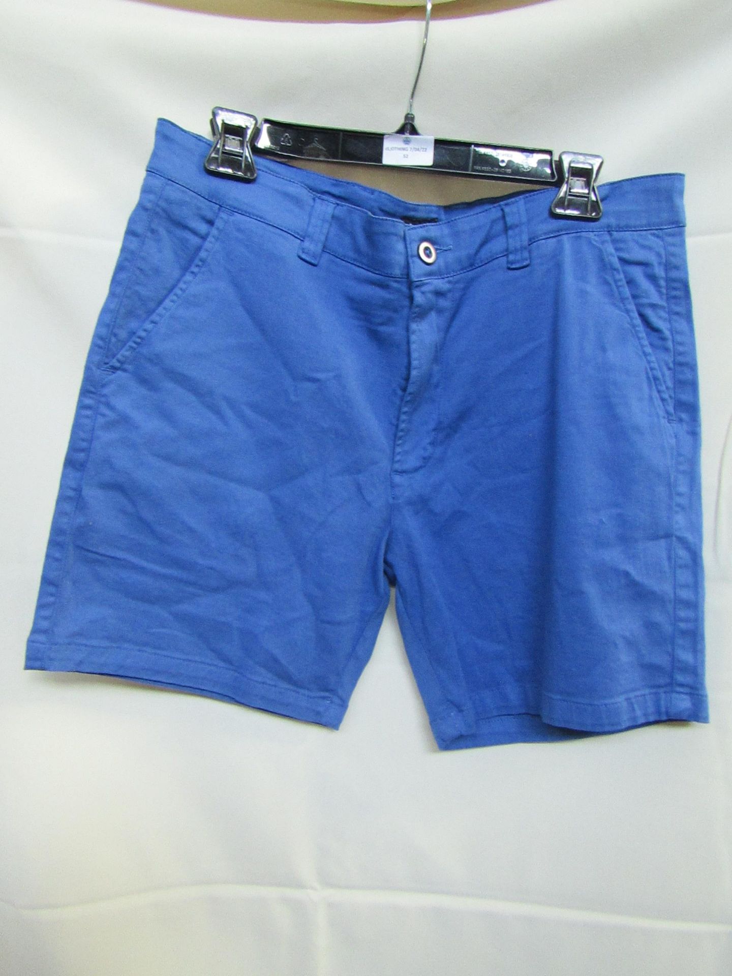 boo Hoo Man Shorts size 32, sample