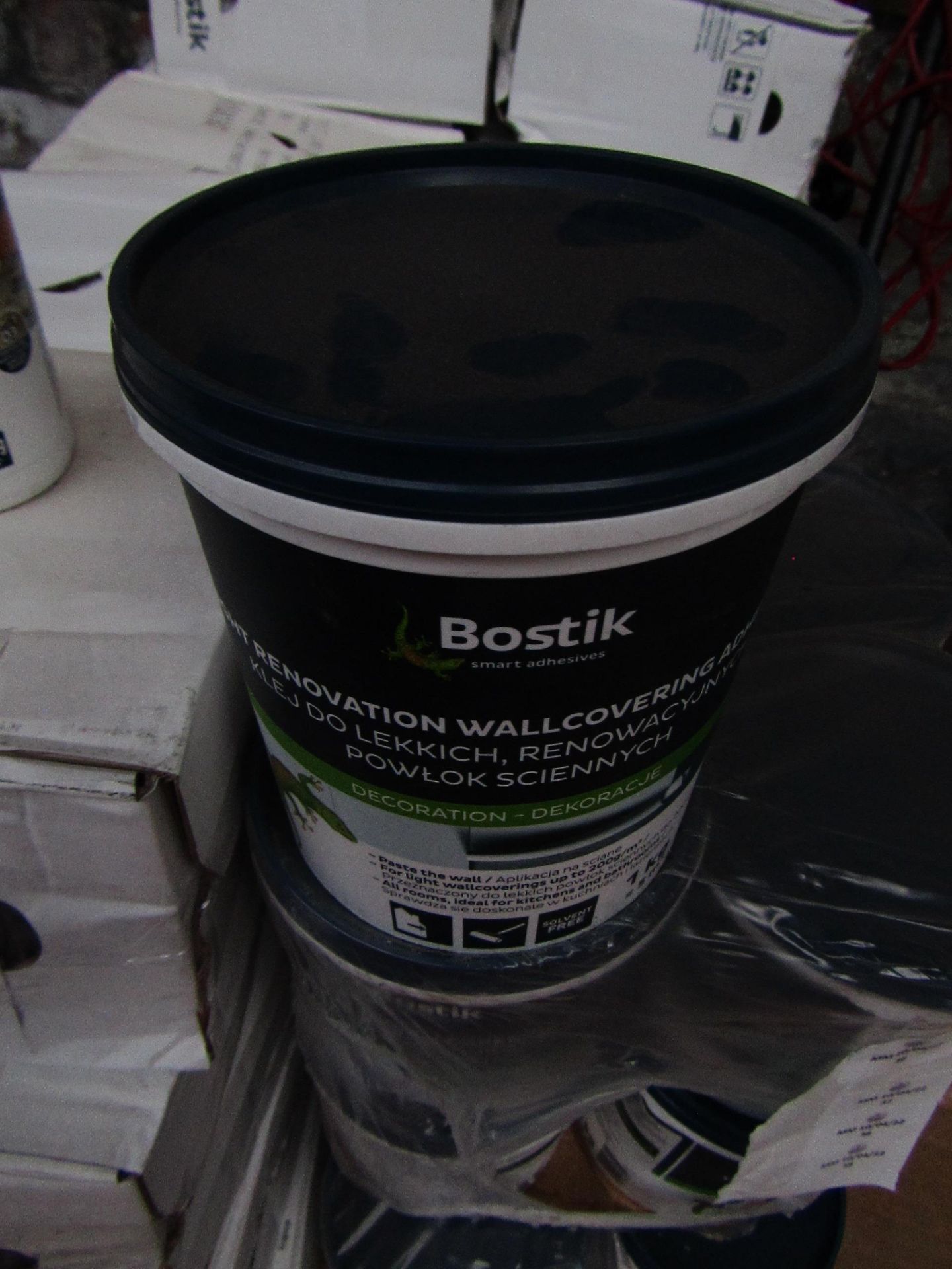 6x 1kg tubs Bostik Solvent free wall covering adhesive, still sealed