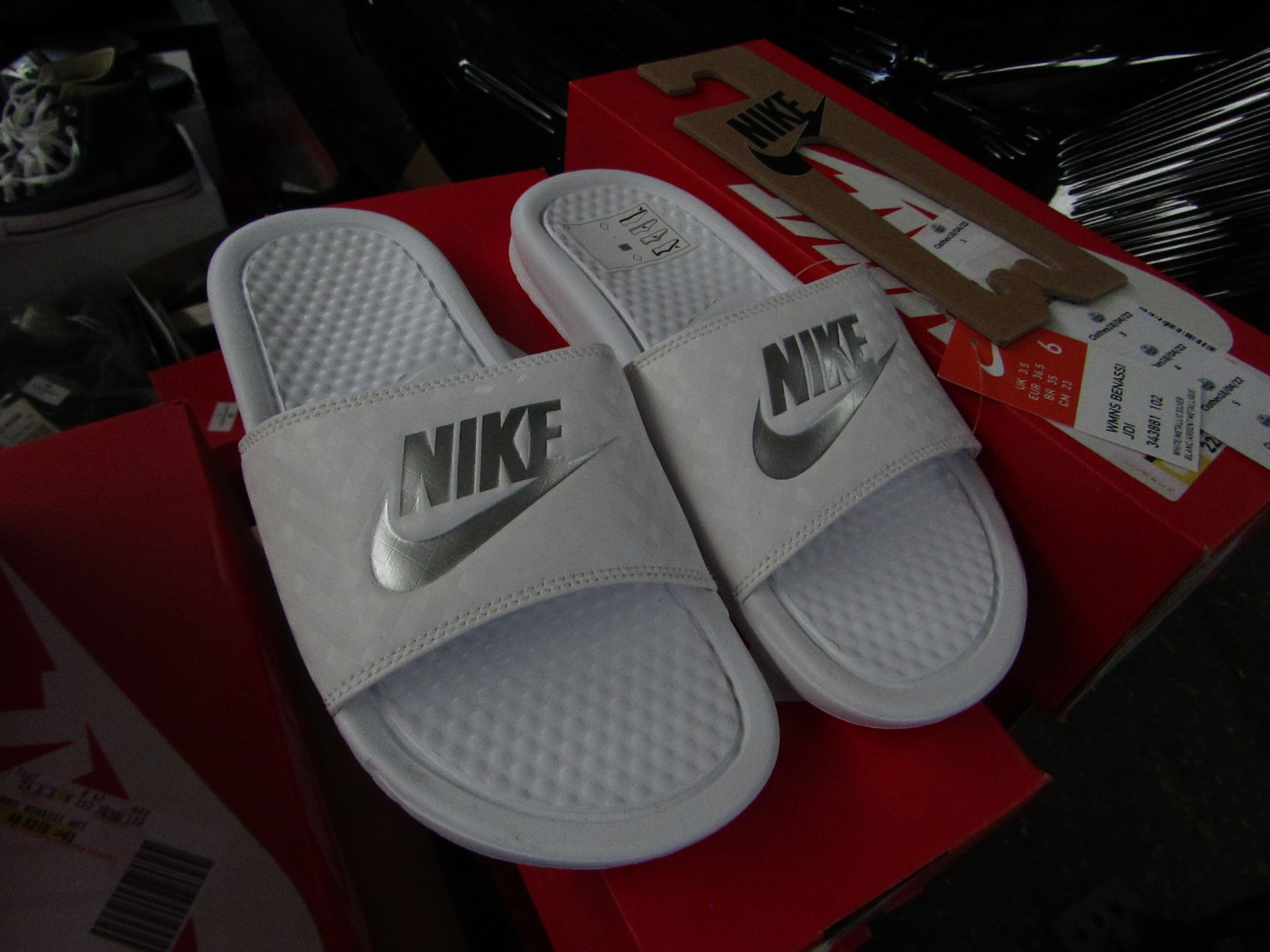 Nike benassi white Slides, New, Size 8.5