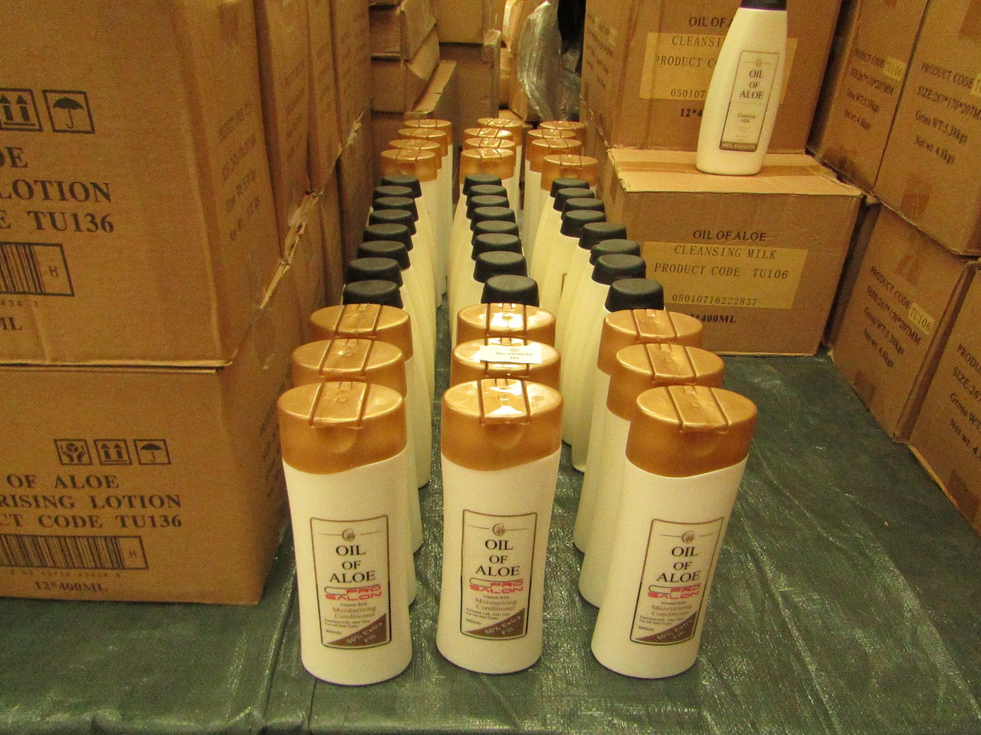 24x OIL OF ALOE - Cleansing Milk Enriched With Aloe Vera - 400ml - New.