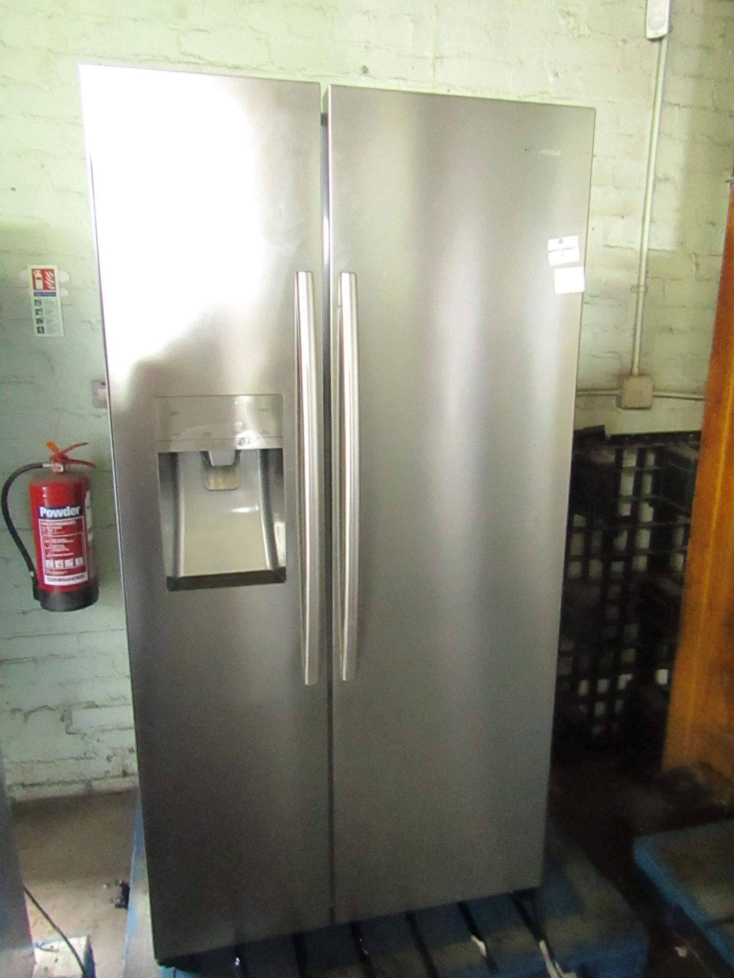 Hisense - RS694N4ICF - American Fridge Freezer - Stainless Steel - F Rated - Powers On & Cold Tested