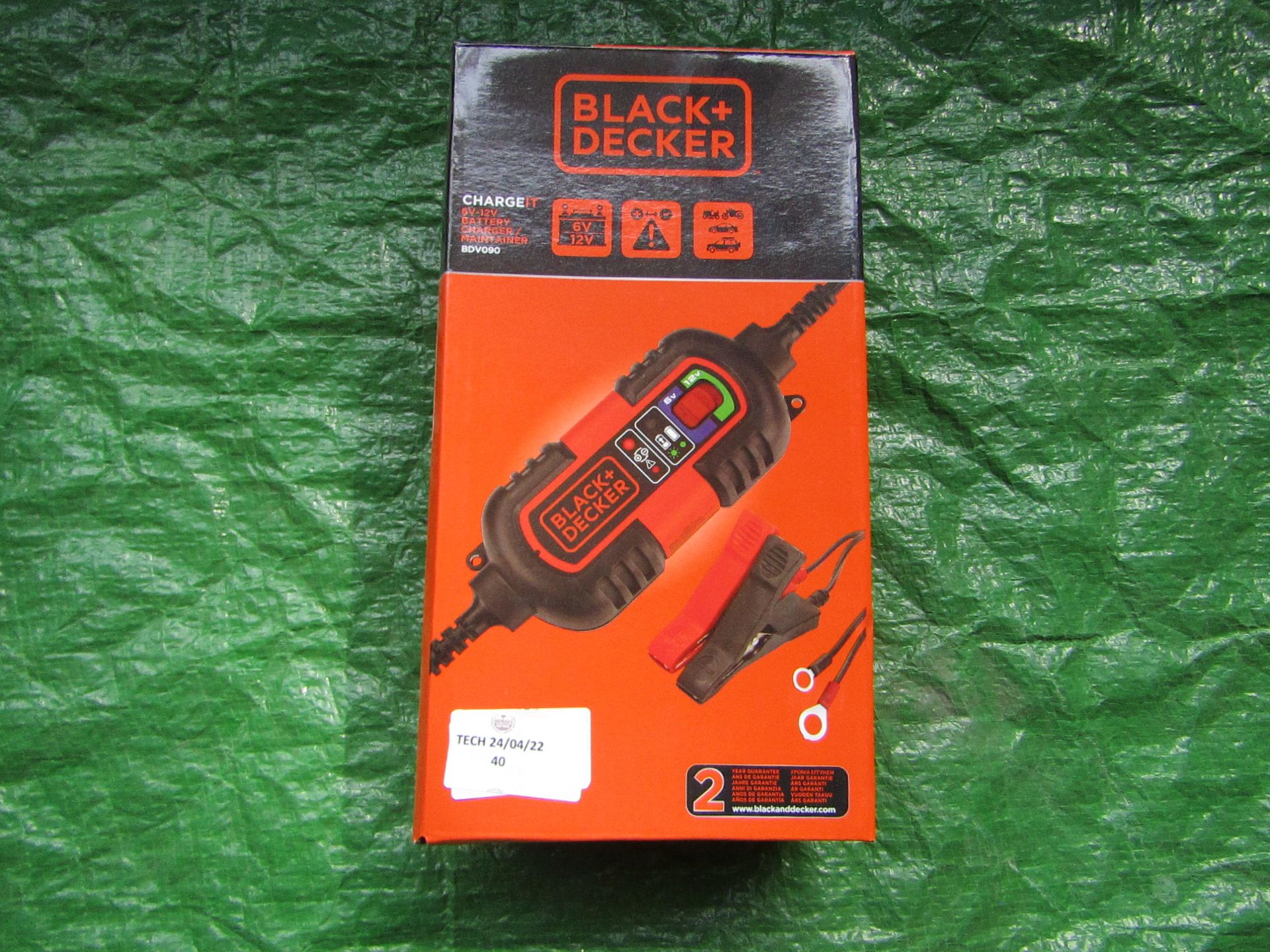 Black & Decker - ChargeIt 6v-12v Battery Charger / Maintainer - BDV090 - Unchecked & Boxed.