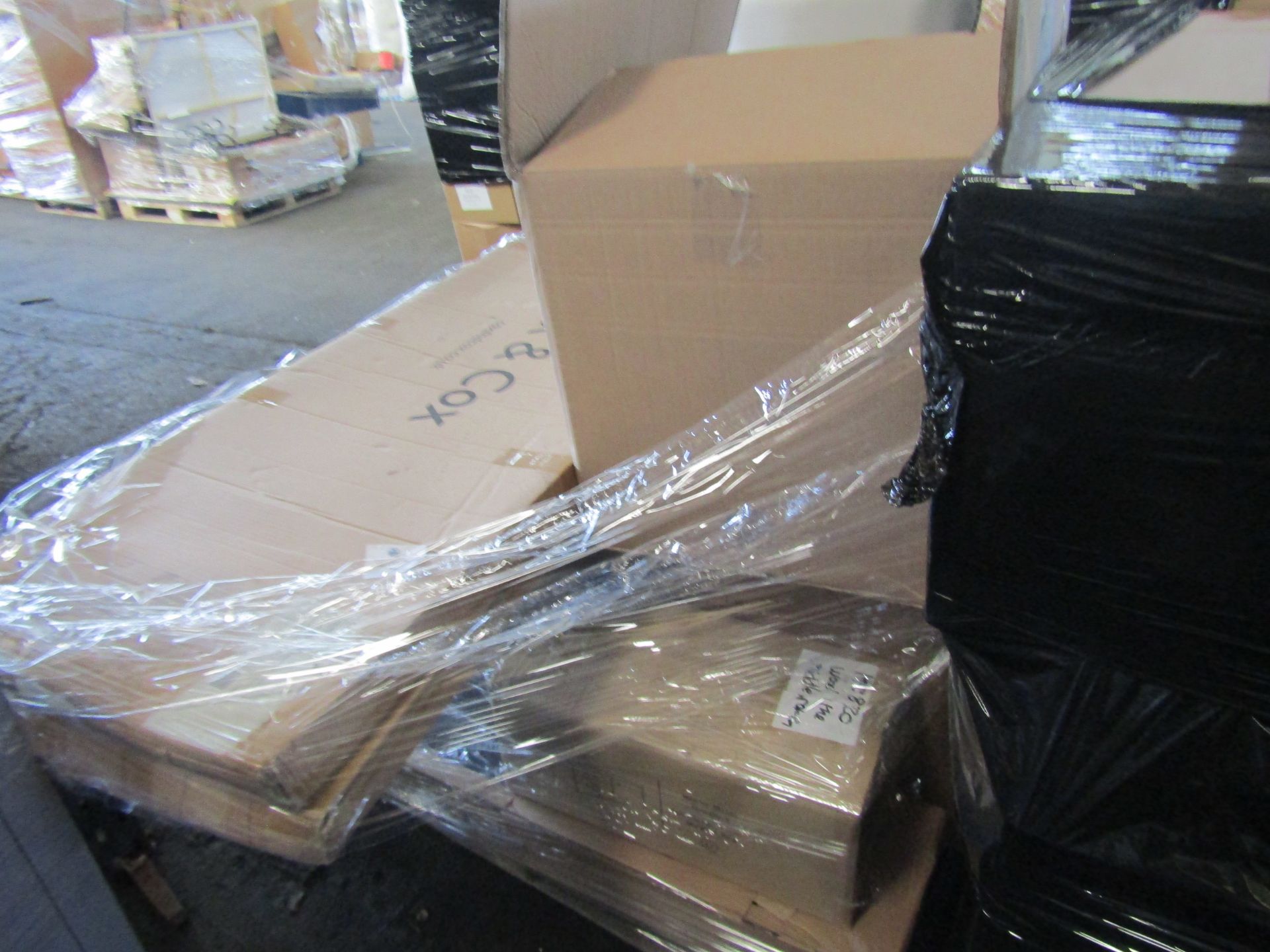 | 1X | PALLET OF FAULTY / MISSING PARTS / DAMAGED CUSTOMER RETURNS FROM COX & COX UNMANIFESTED |