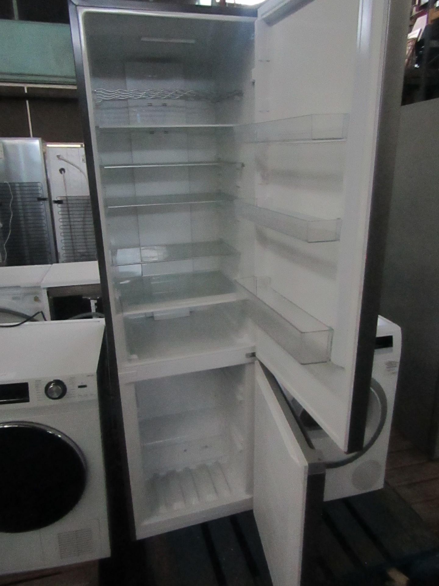 Smeg 60/40 Fridge freezer, both freezer and fridge are working but the fridge is missing the - Image 2 of 2