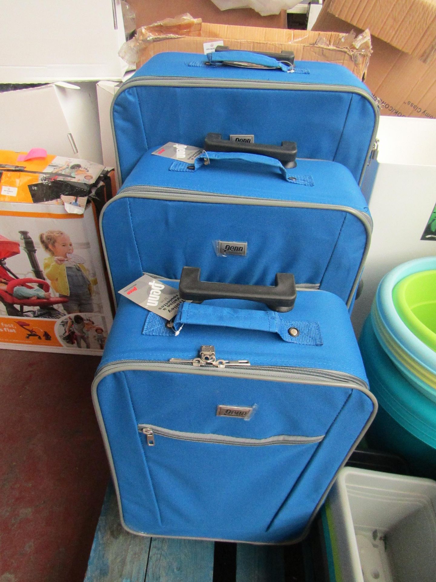 Penn - Set of 3 Various Sized Suitcase Set - Blue - All In Good Condition & Original Tags Present.