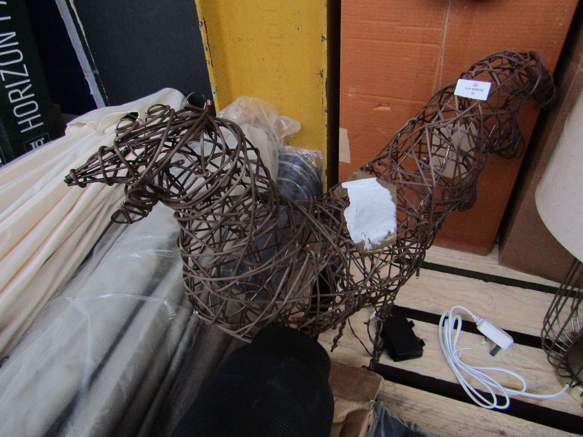 | 1X | COX & COX CHICKEN WIRE SCULPTURE | GOOD CONDITON & UNBOXED | RRP £- |