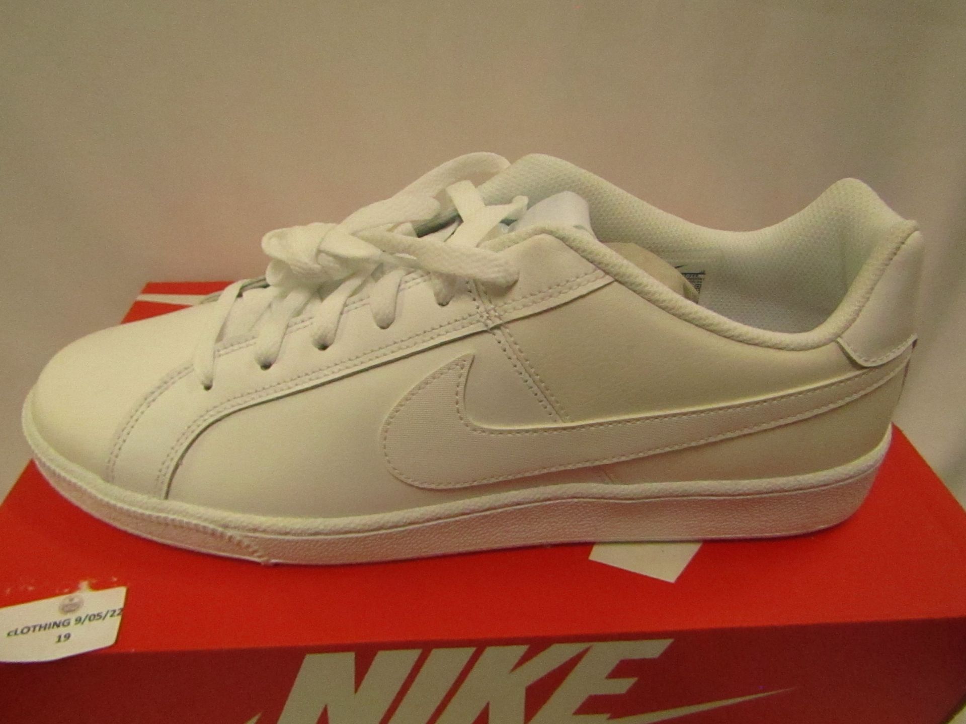 Nike Court Royale White Sneaker Size 9.5 New & Boxed