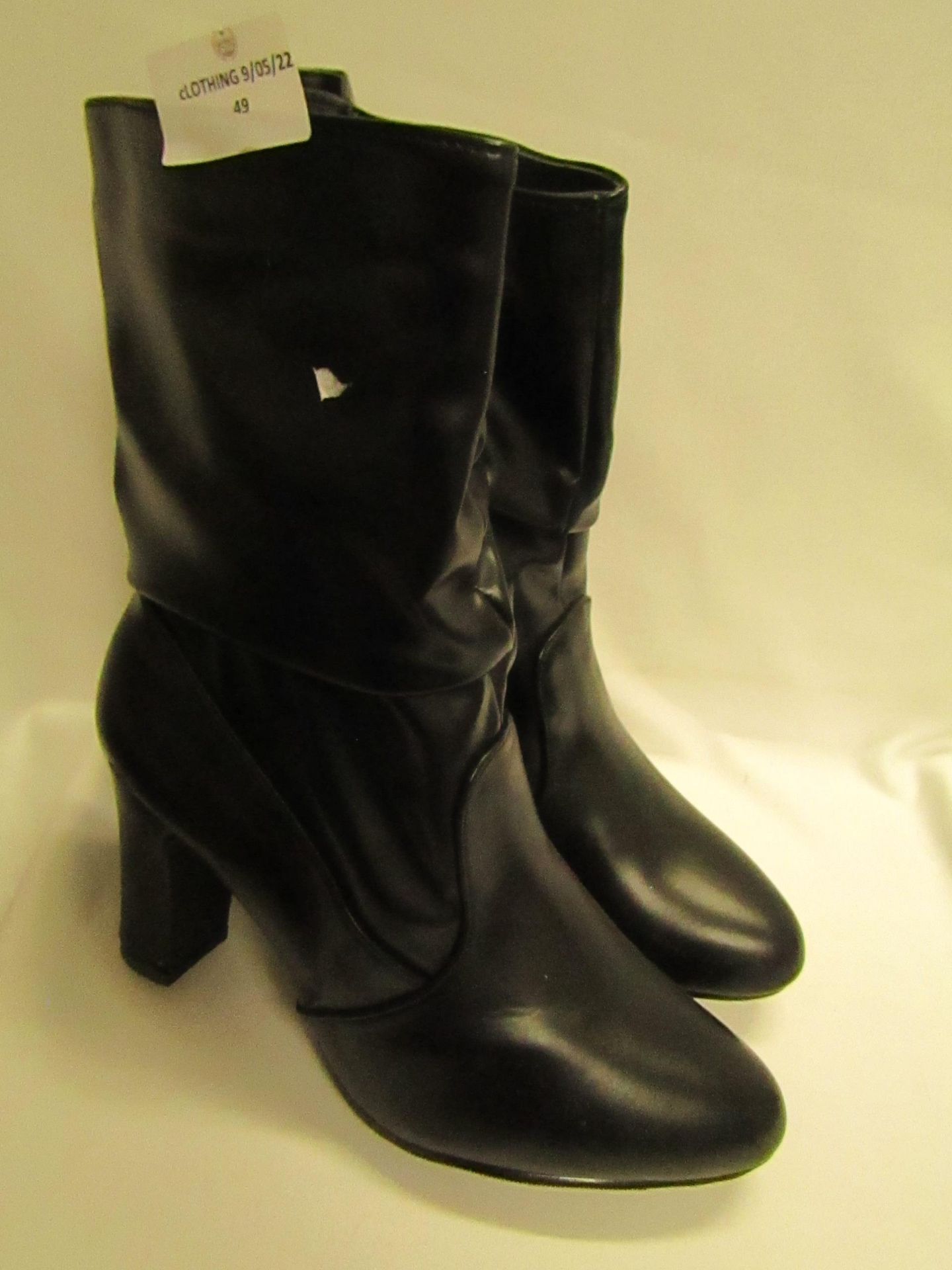 BodyFlirt Black Small Heeled Ankle Boot Size 6 New & Packaged