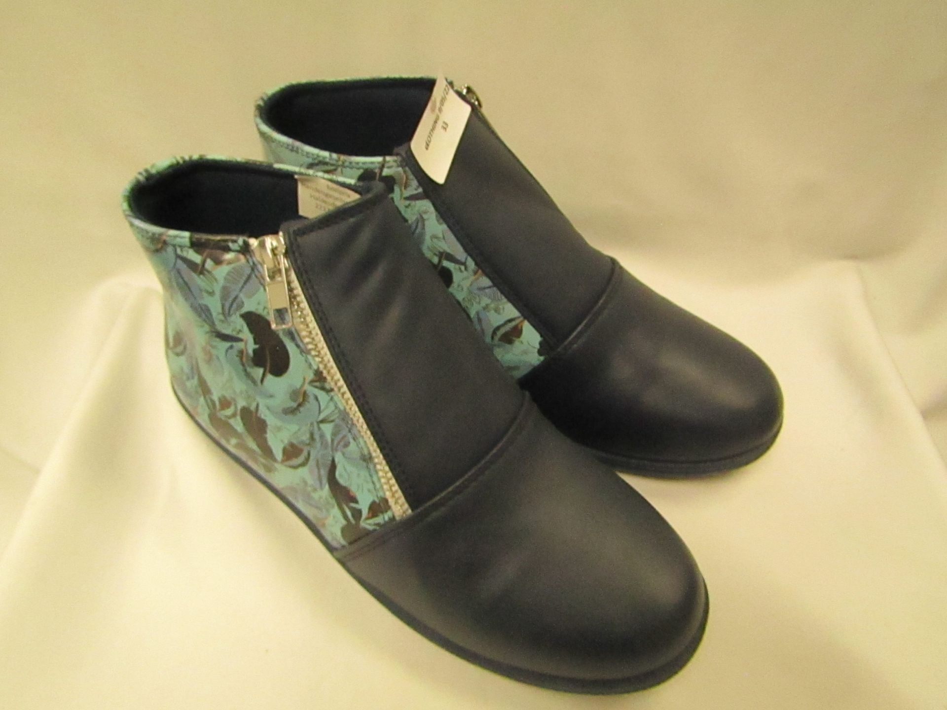 BPC Navy Flat Boots Size 5 New & Packaged