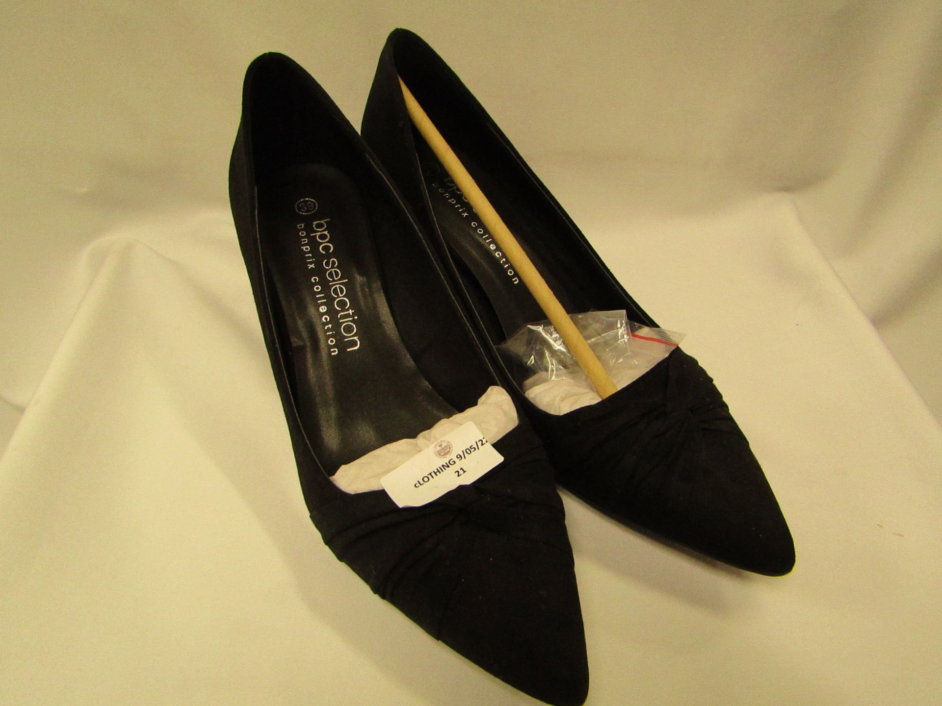 BPC Black Shoe With Small Heel Size 4 New & Packaged