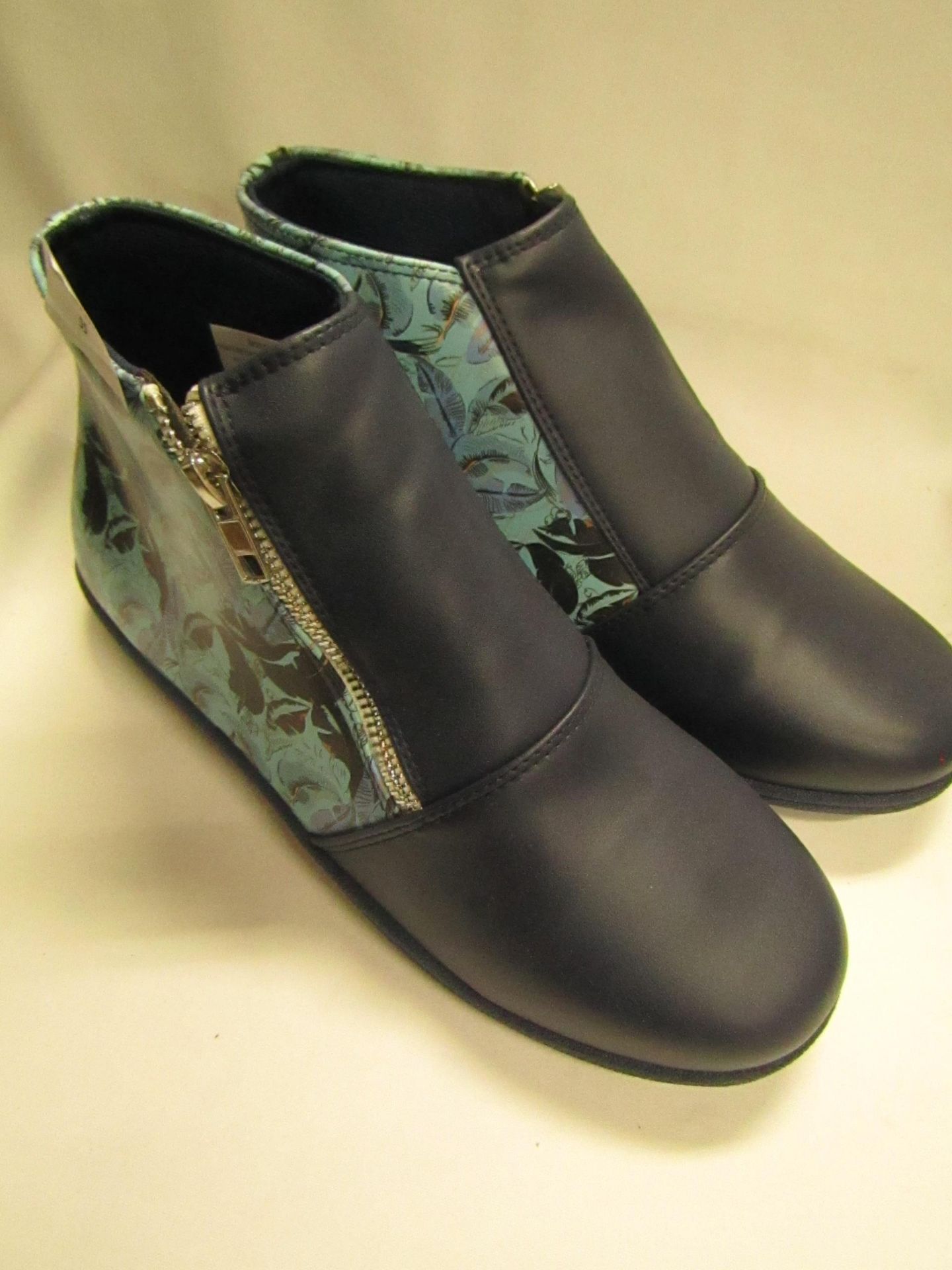 BPC Collection Navy Flat Boots Size 3 new & Packaged