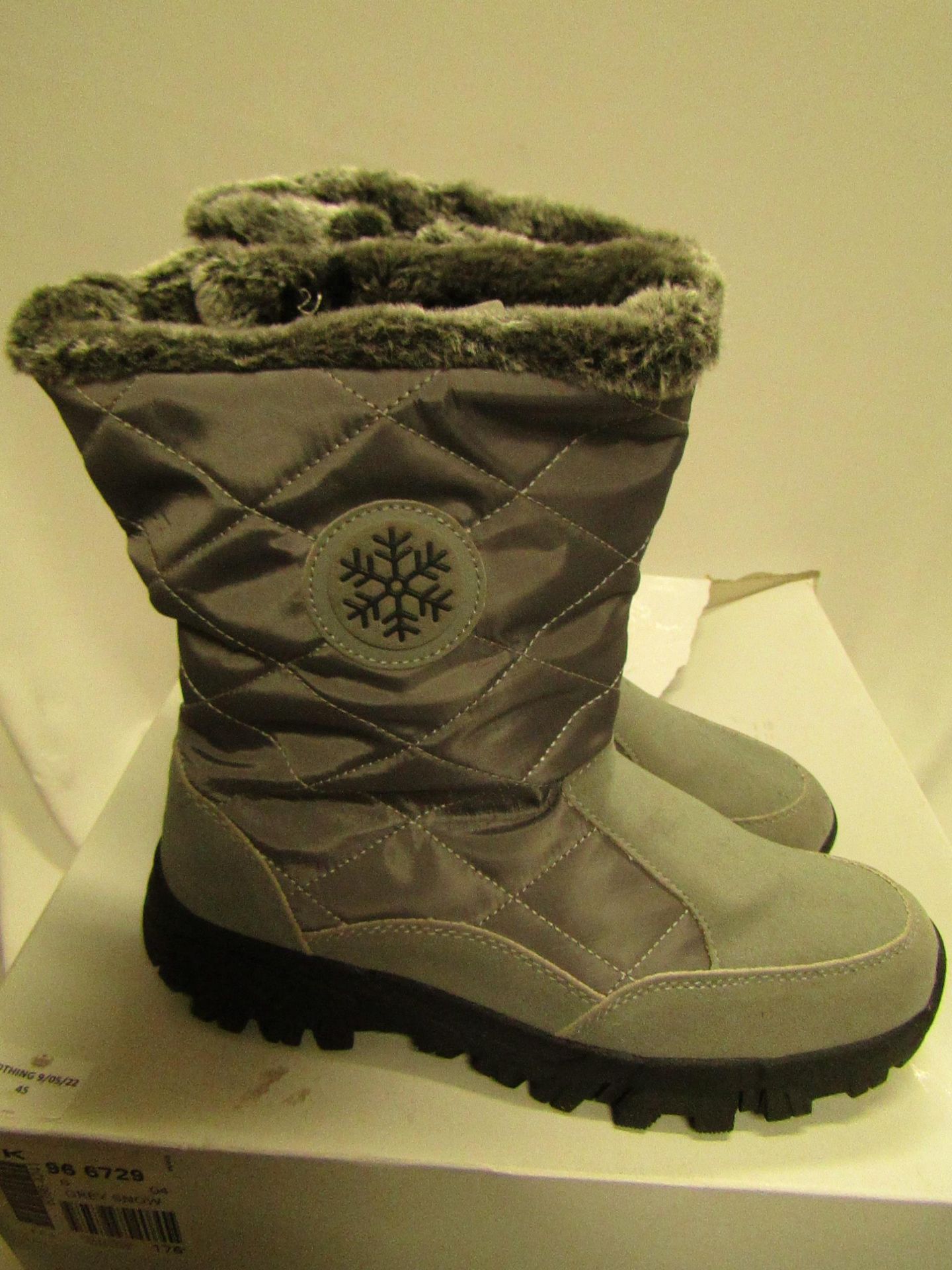 BPC Collection Grey Snow Boots Size 38 New & Boxed