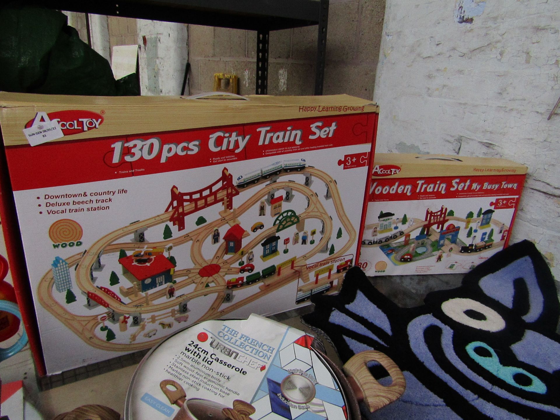 Acool Toy - 130-Piece City Train Set - Unchecked & Boxed.