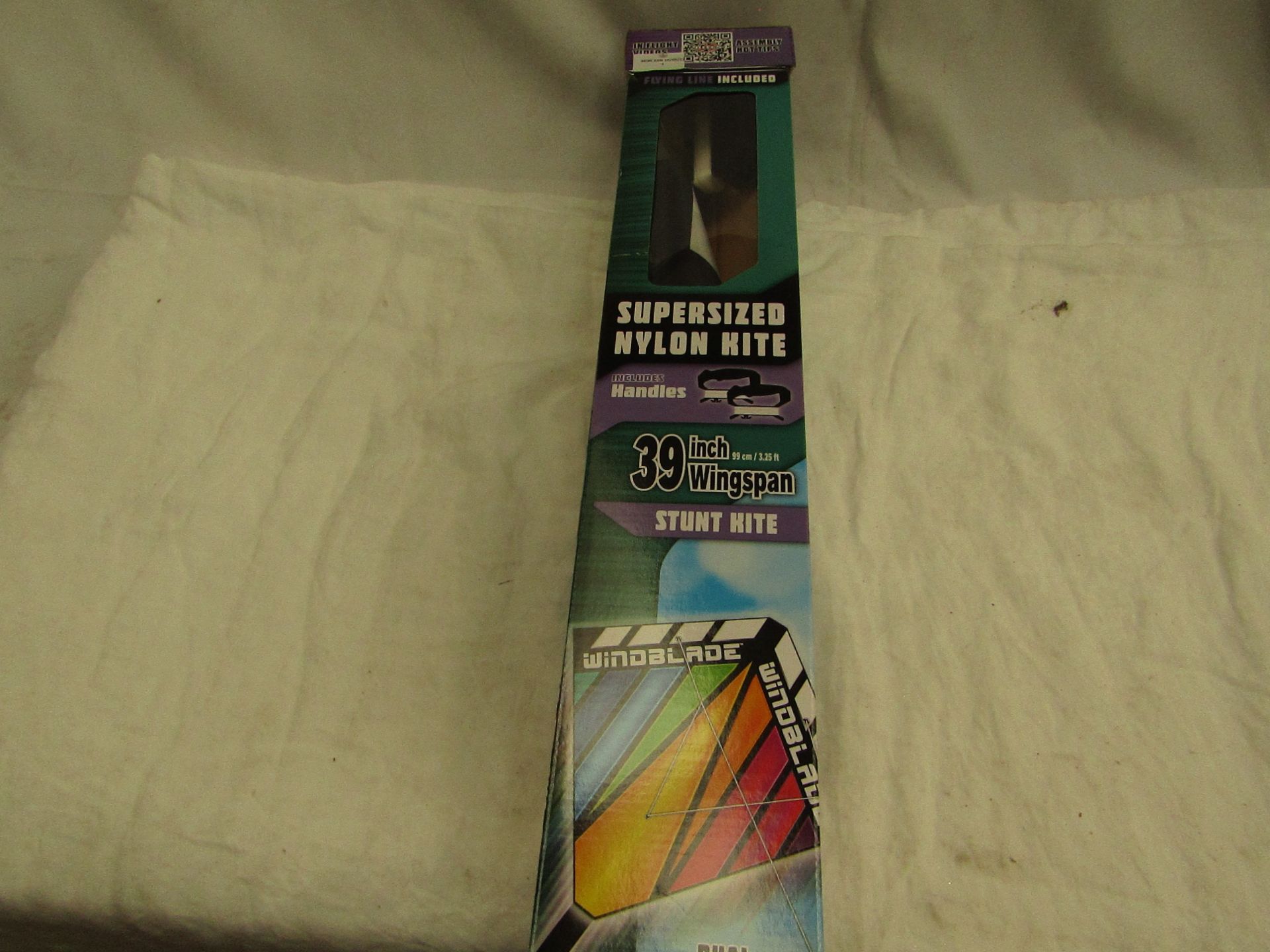 Super-Sized Nylon Stunt Kite - Unchecked & Boxed. RRP £14.99