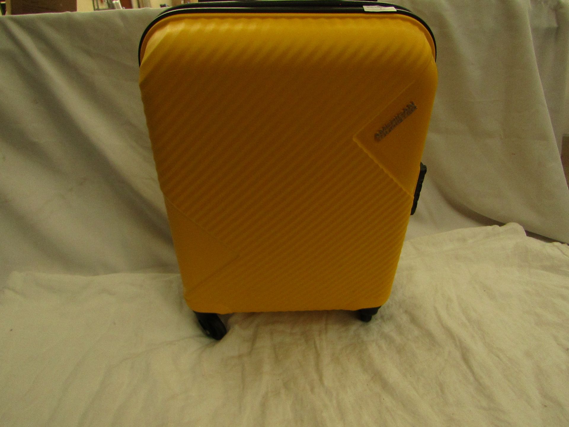 American Tourist - Zakk Carry on Hardside Spinner Case - Yellow - Good Condition, No Visible Damages