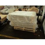 1 x Carpetright 4FT 6IN Double Divan Base Only SKU CAR-NOID TOTAL RRP £299 This lot is a