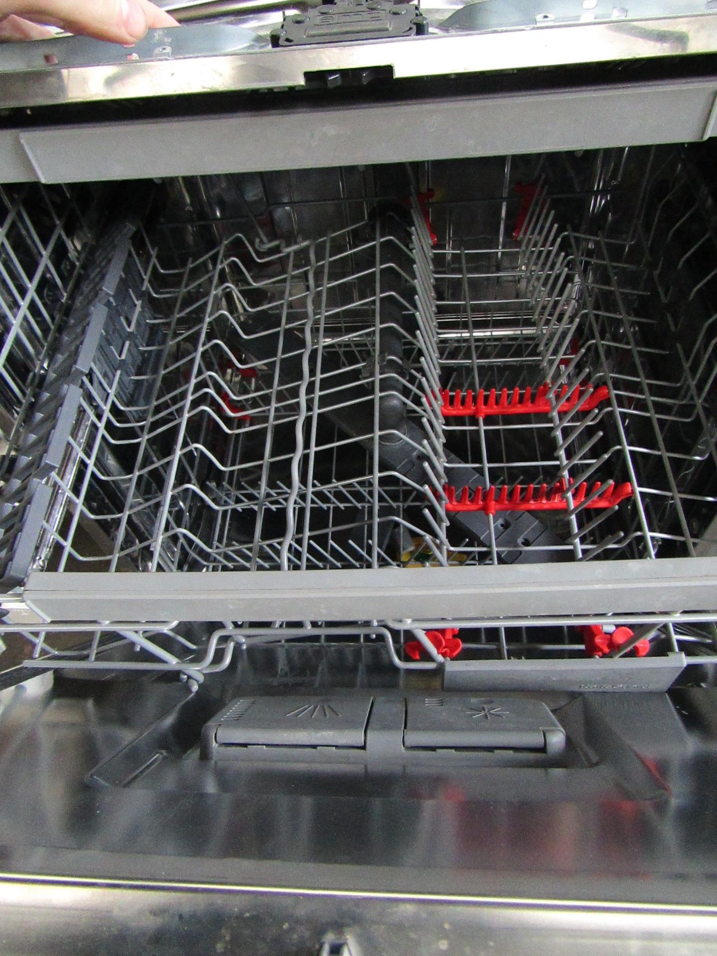 1 x Hisense Dishwasher 600 HV6131UK_BK RRP ¶œ479.00 SKU AO-APM-HV6131UK_BK-BER-DOA TOTAL RRP ¶œ479 - Image 2 of 2