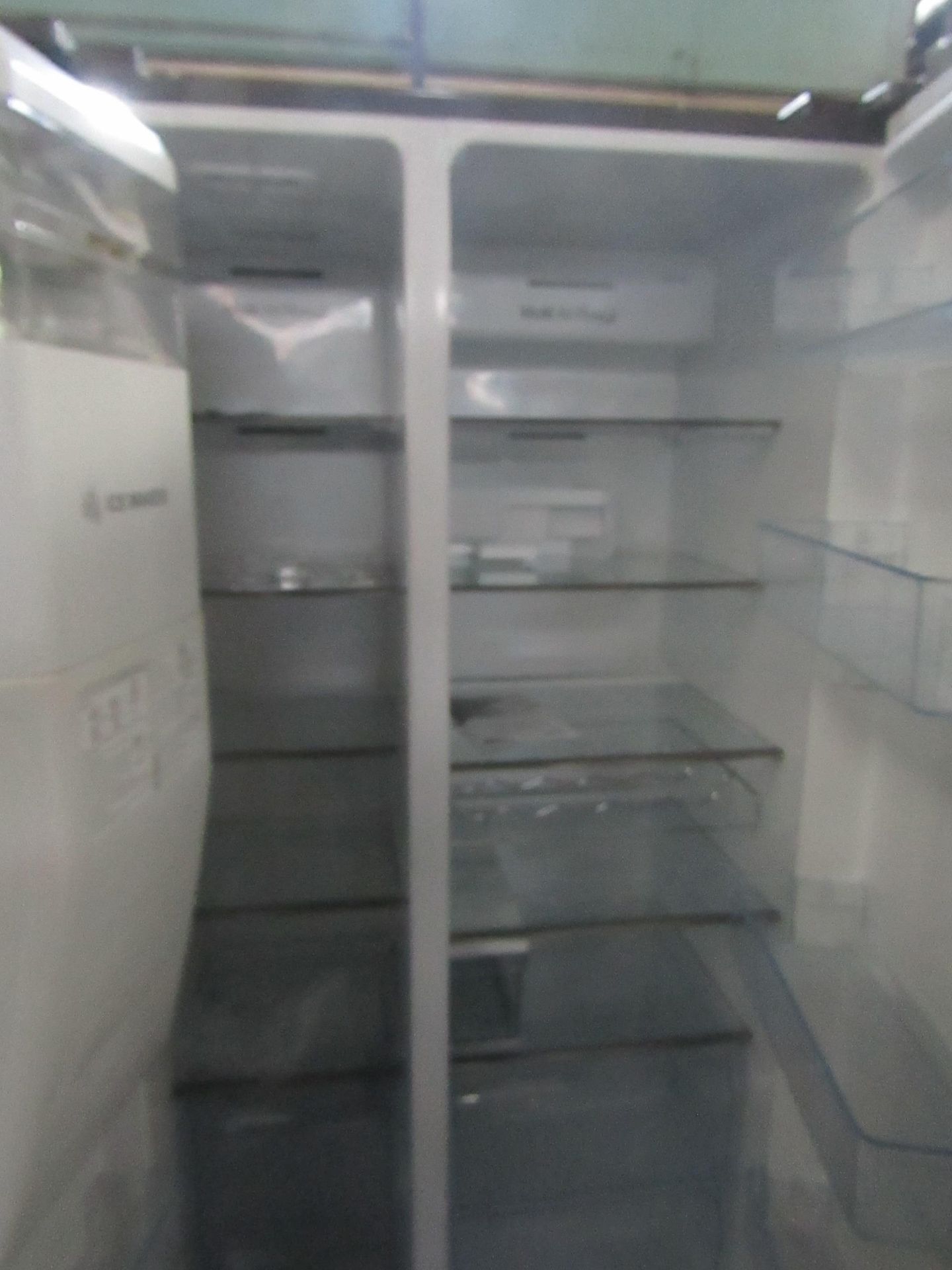 Hisense - American Fridge Freezer - Stainless Steel - F Rated - Powers On & Cold Tested Working. - Image 2 of 2