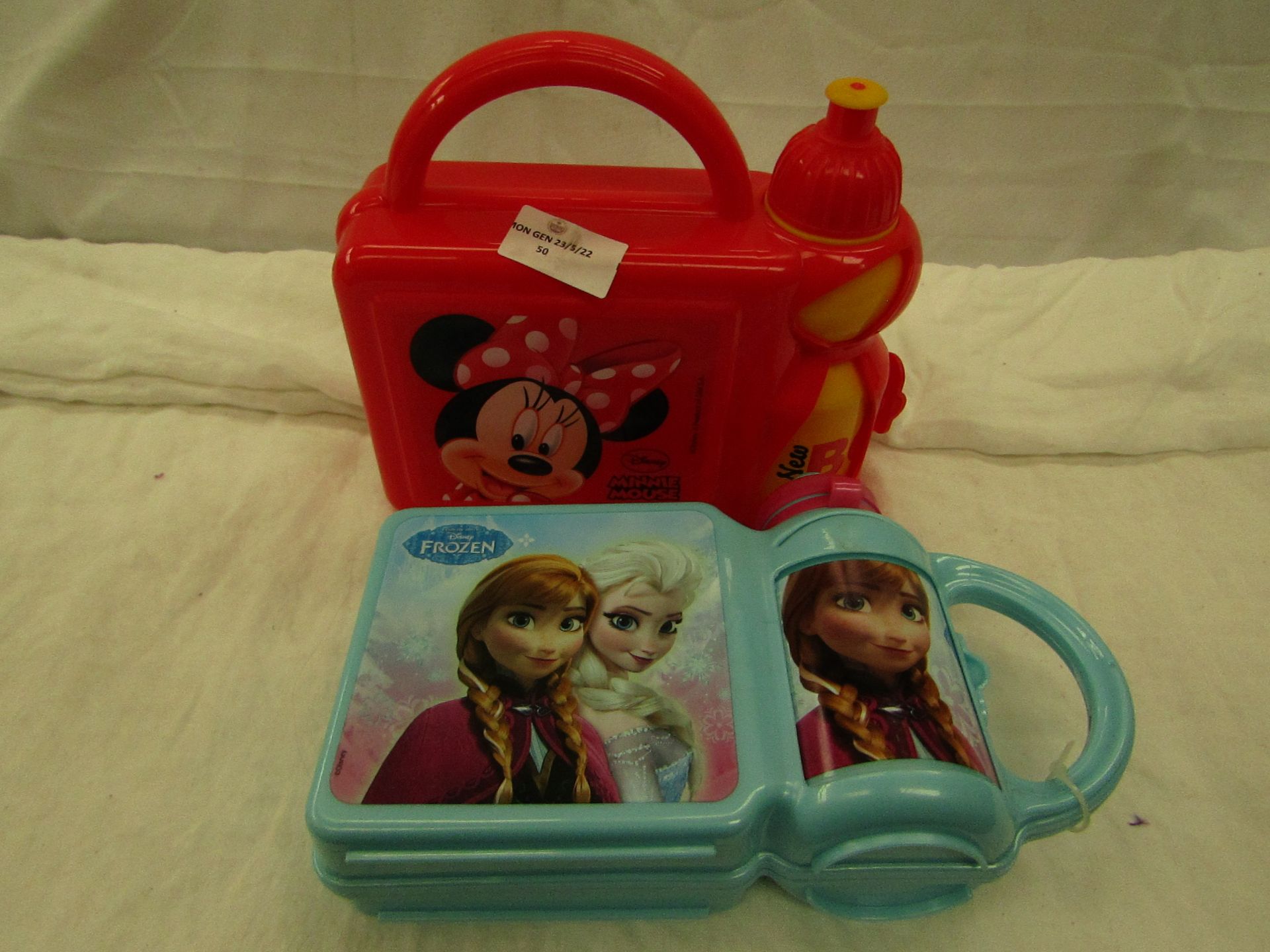 1x Disney Frozen - Sandwich Box With Water Bottle - No Packaging. 1x Disney - Minnie Mouse