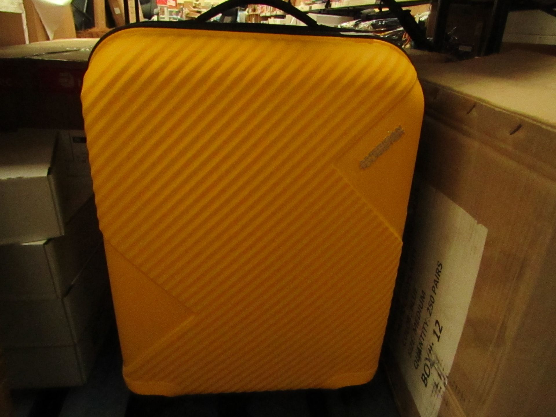 American Tourist - Zakk Carry on Hardside Spinner Case - Yellow - Good Condition, No Visible Damages