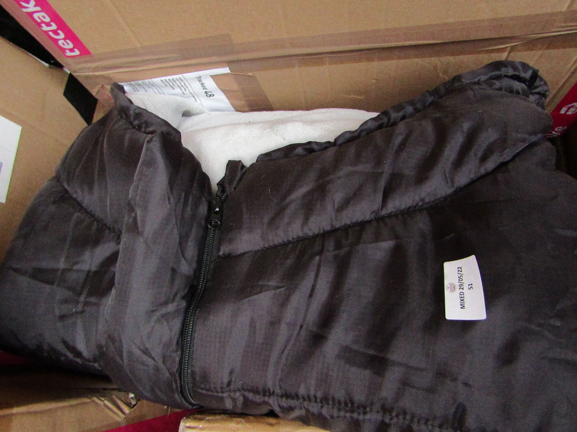 Tectake - Footmuff With Thermal Insulation Black - Boxed. RRP £31.99