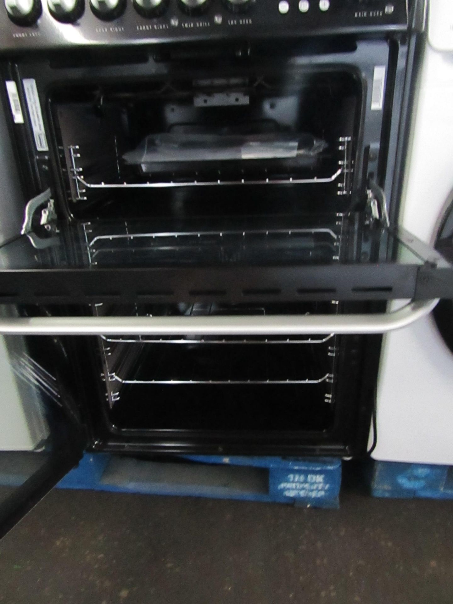 1 x Hotpoint Ceramic Cooker model no. HUE61KS_BK RRP ??479.00 SKU AO-APM-2371410-BER-DOA TOTAL - Image 2 of 2