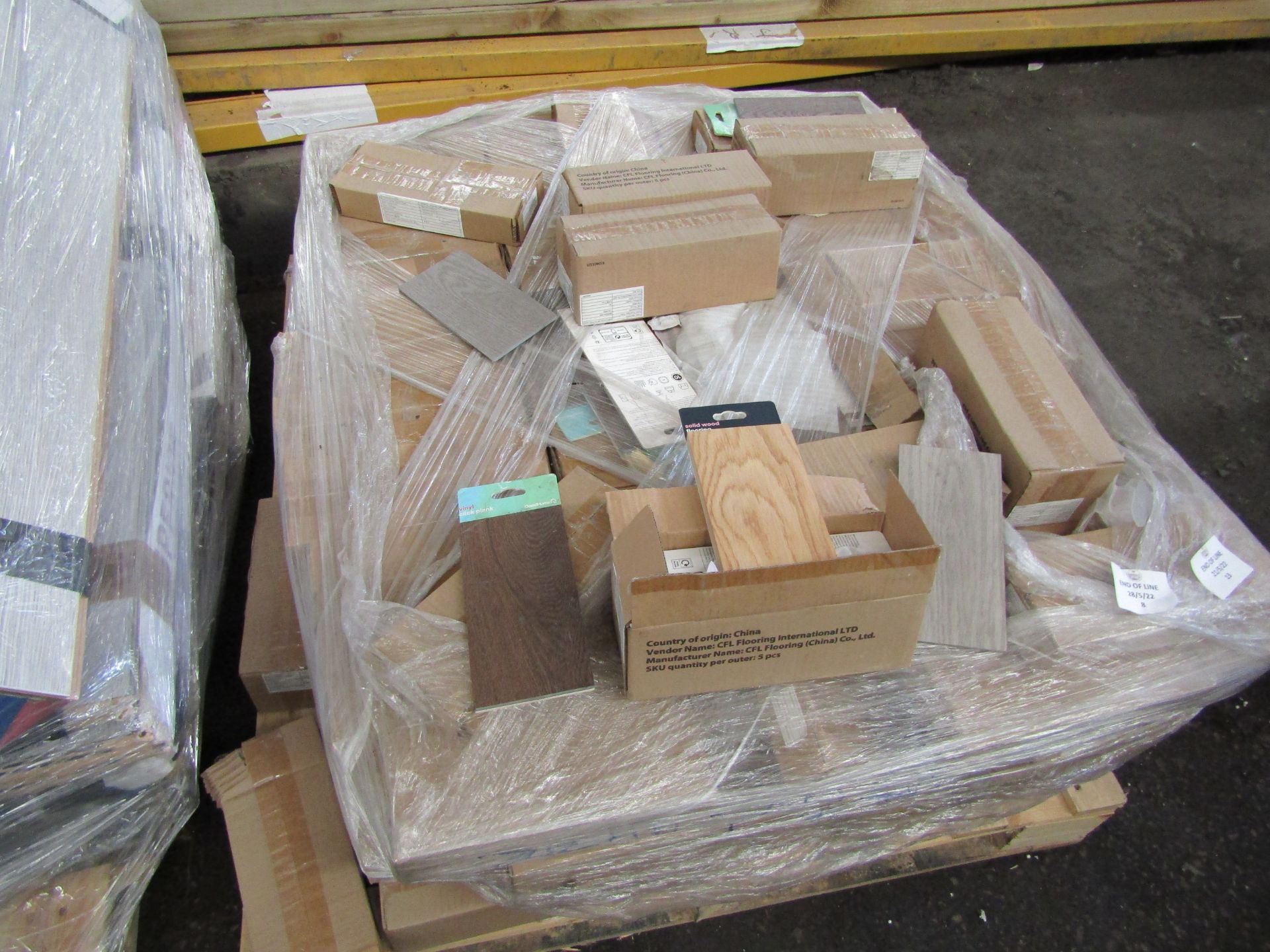 PALLET OF VARIOUS VINLY CLICK PLANKS. ALL UNUSED