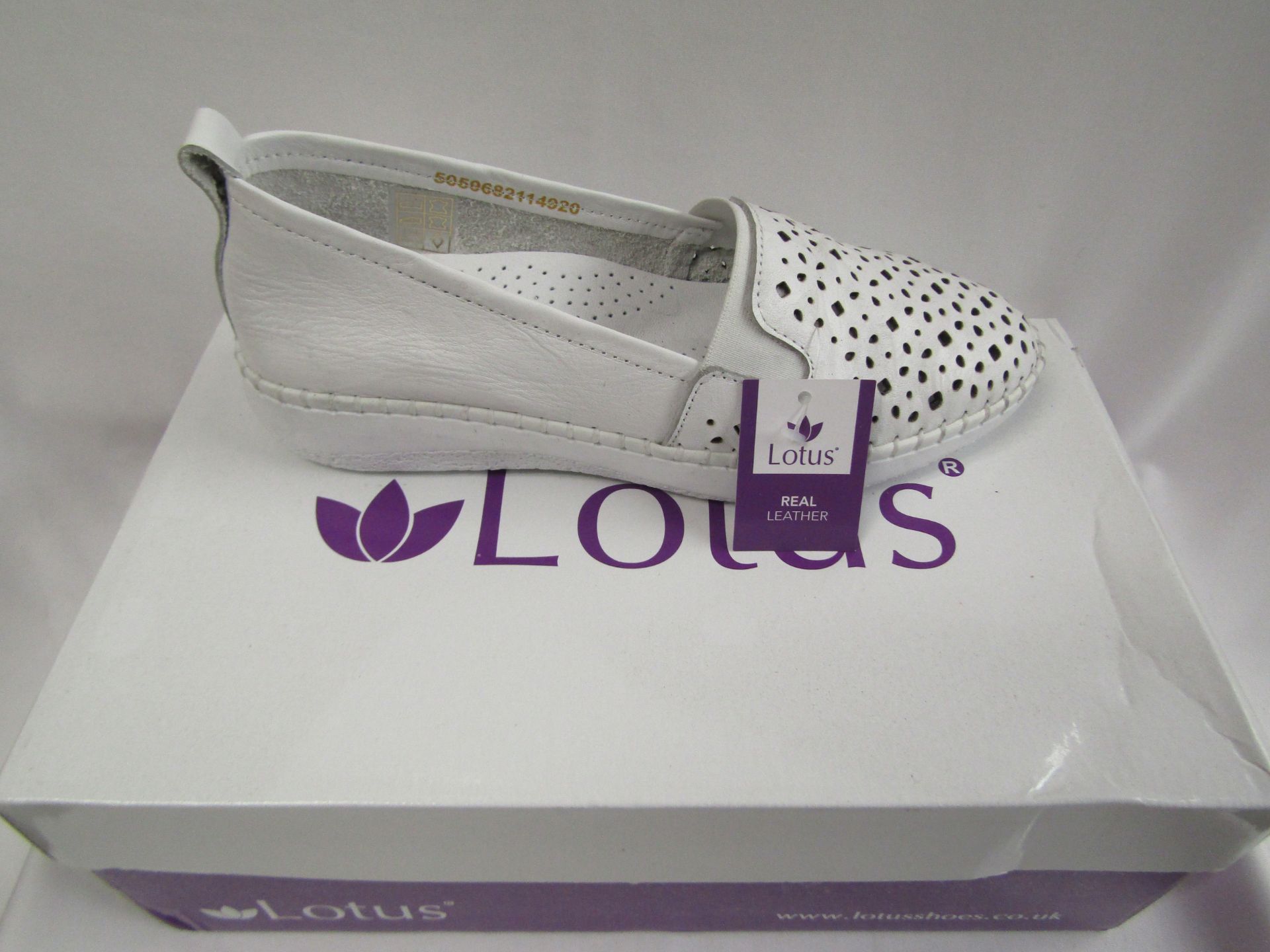 Lotus White Leather Slip On Shoe Size 36 New & Boxed