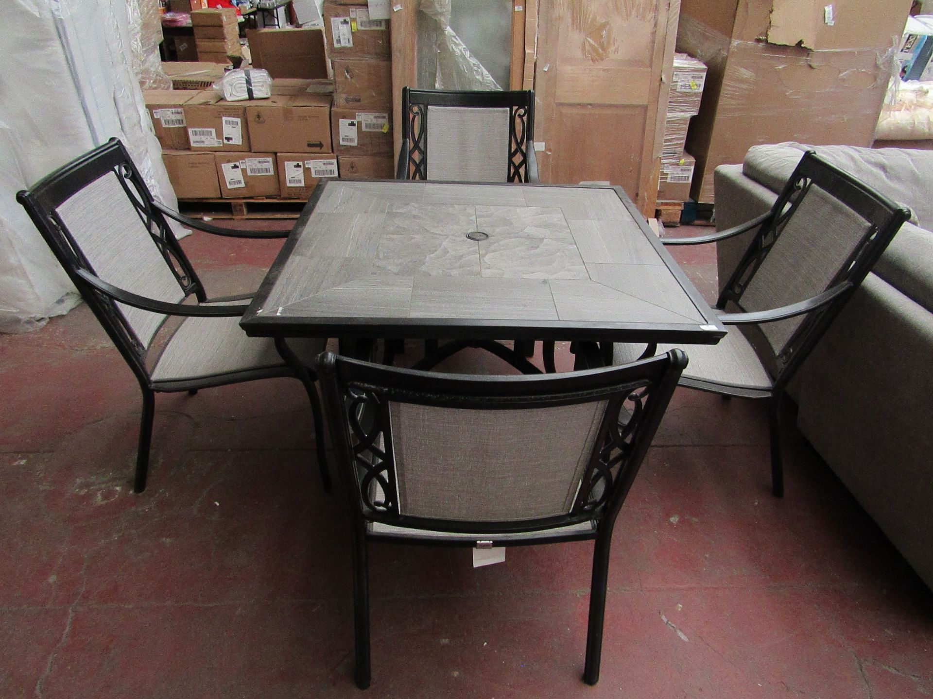 Costco Agio 4 seater patio dining set, in very good condition, RRP £999