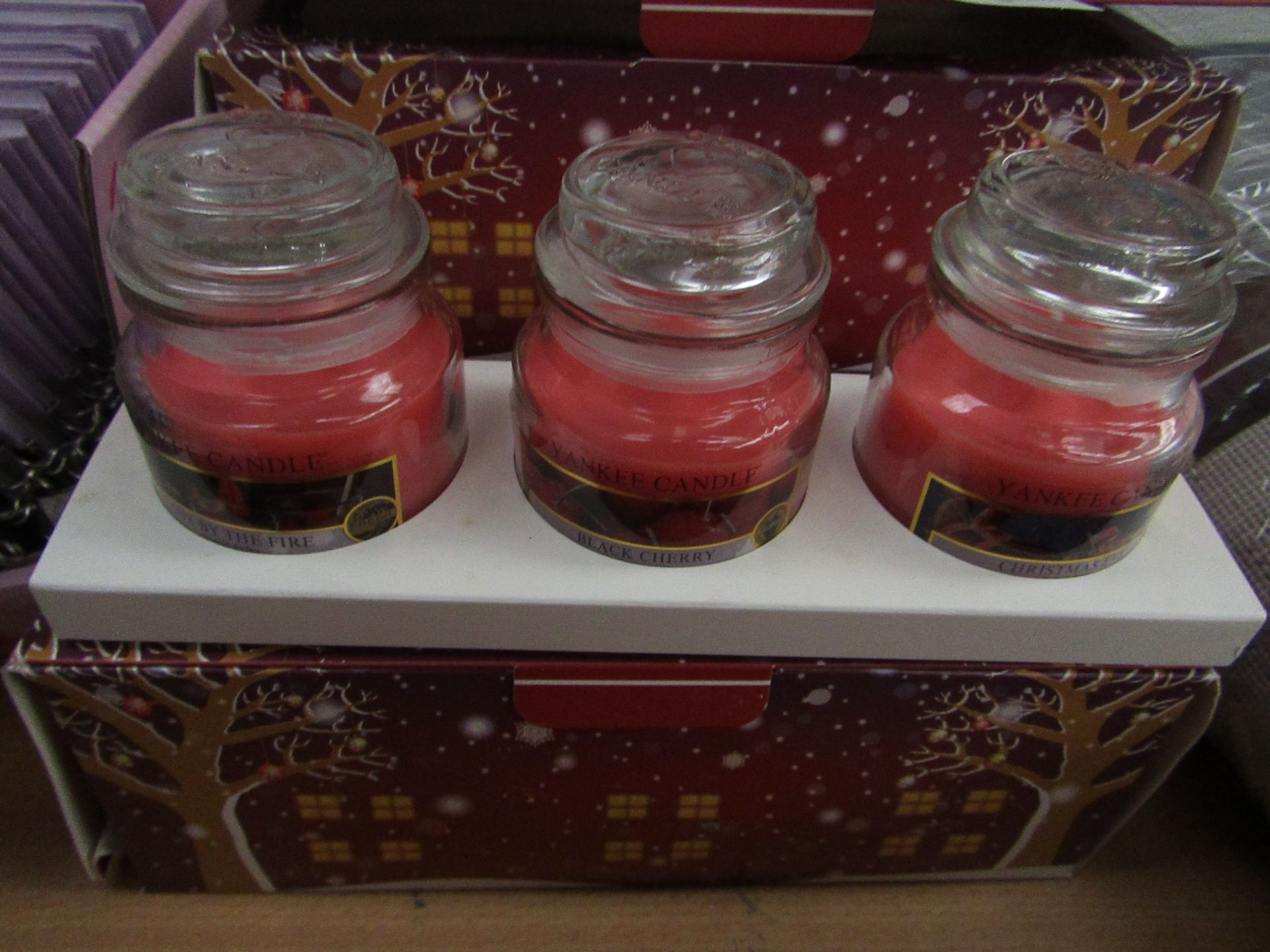 Yankee Candle - Three Small Glass Jar Candles ( Scents Of Christmas ) - 80g Each. - All Unused &